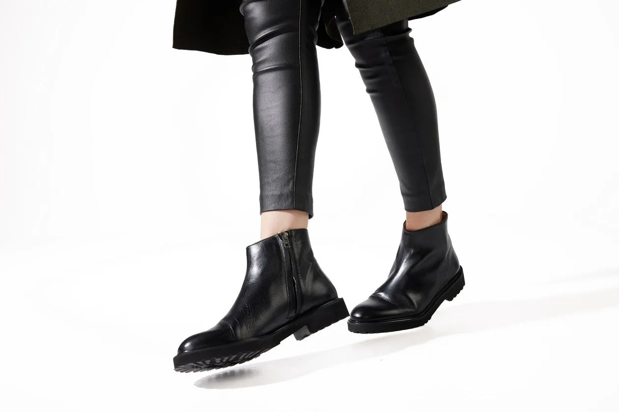 ALESSIA Pascucci Black Ankle Boots