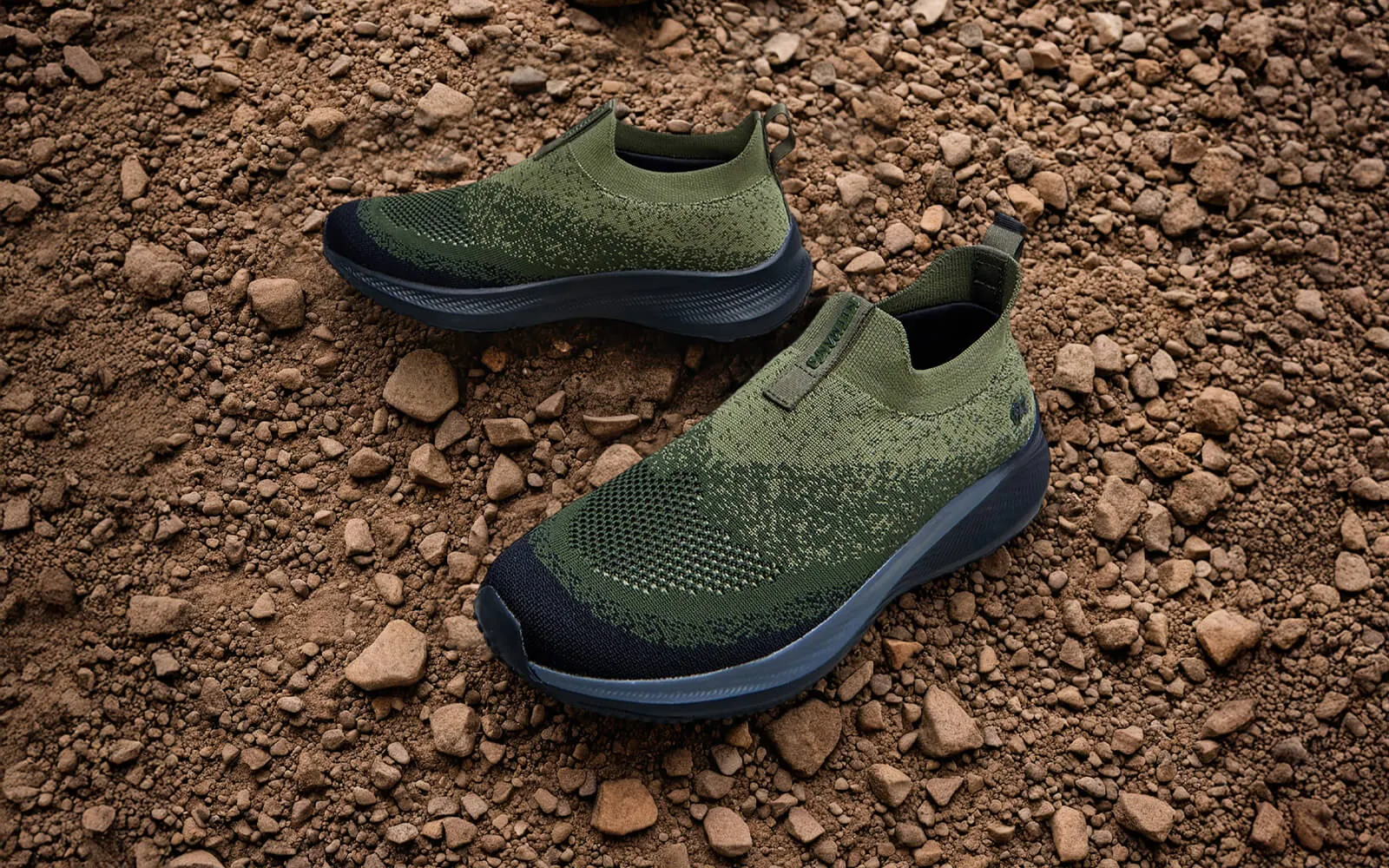 Blend Knit Slip Ons : Olive-Black