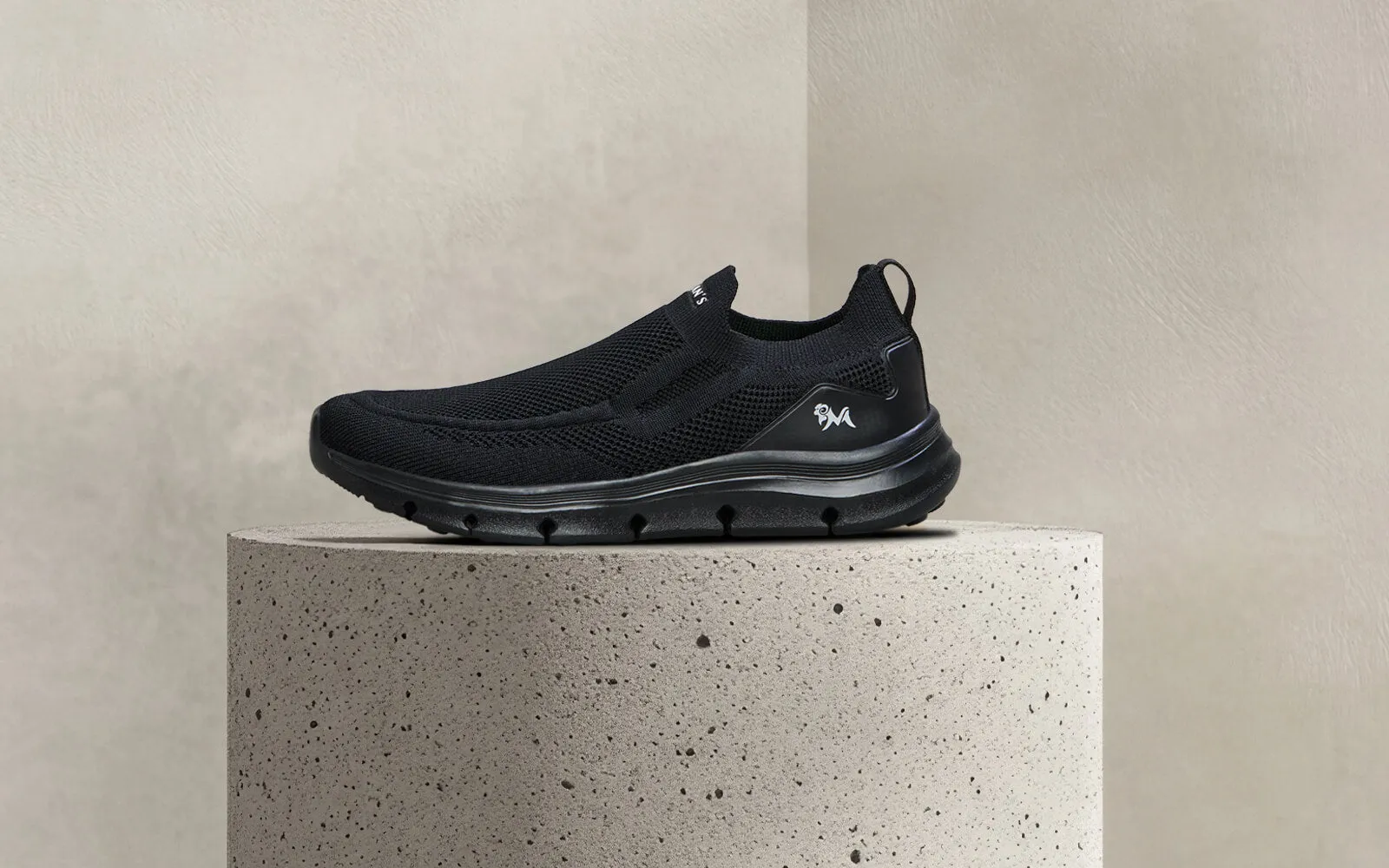 Breathe Ease Slip Ons : Black