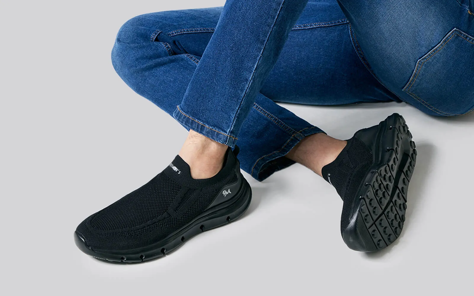 Breathe Ease Slip Ons : Black