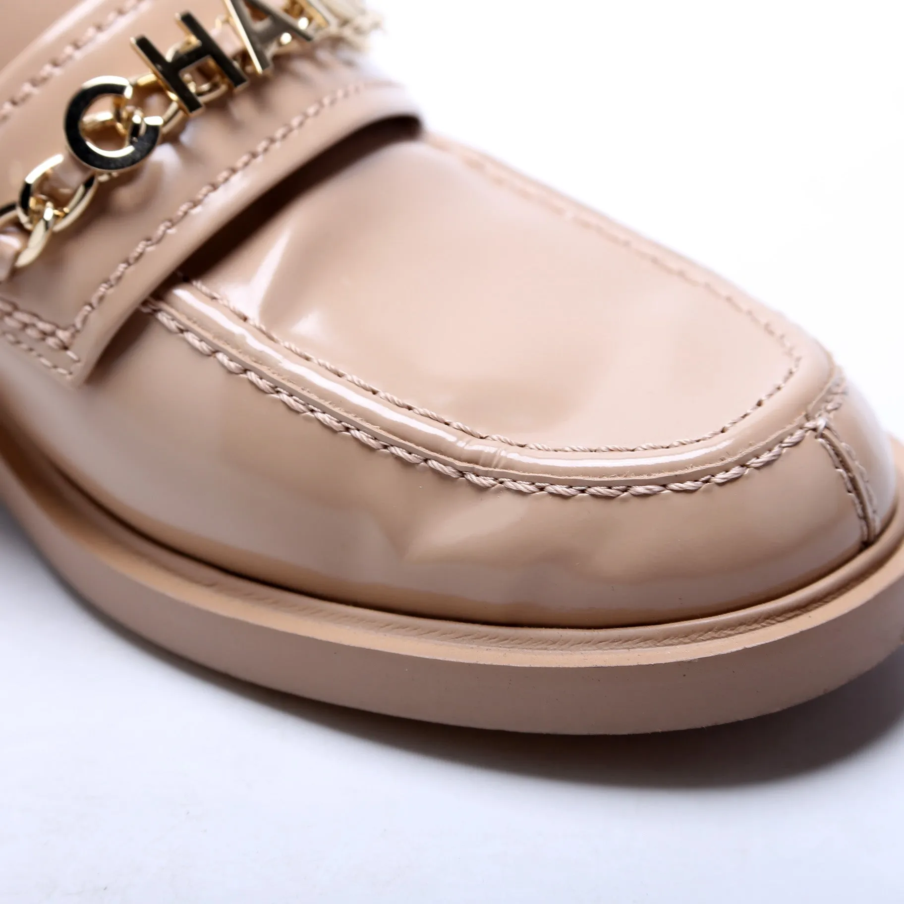 Chain Logo Shiny Calfskin Loafers Size 37 Nude
