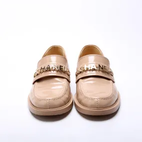 Chain Logo Shiny Calfskin Loafers Size 37 Nude