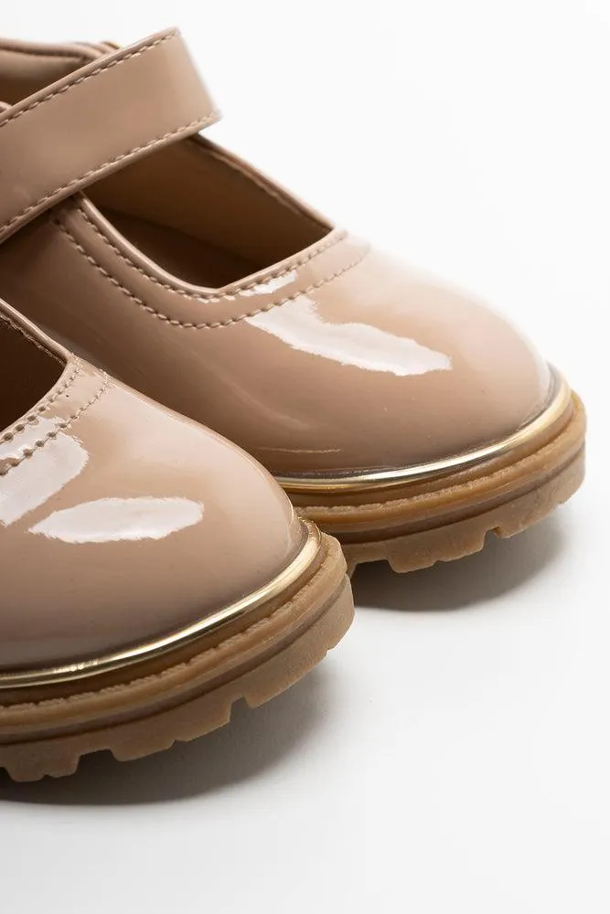 Heart Buckle Closed Shoe Patent Natural