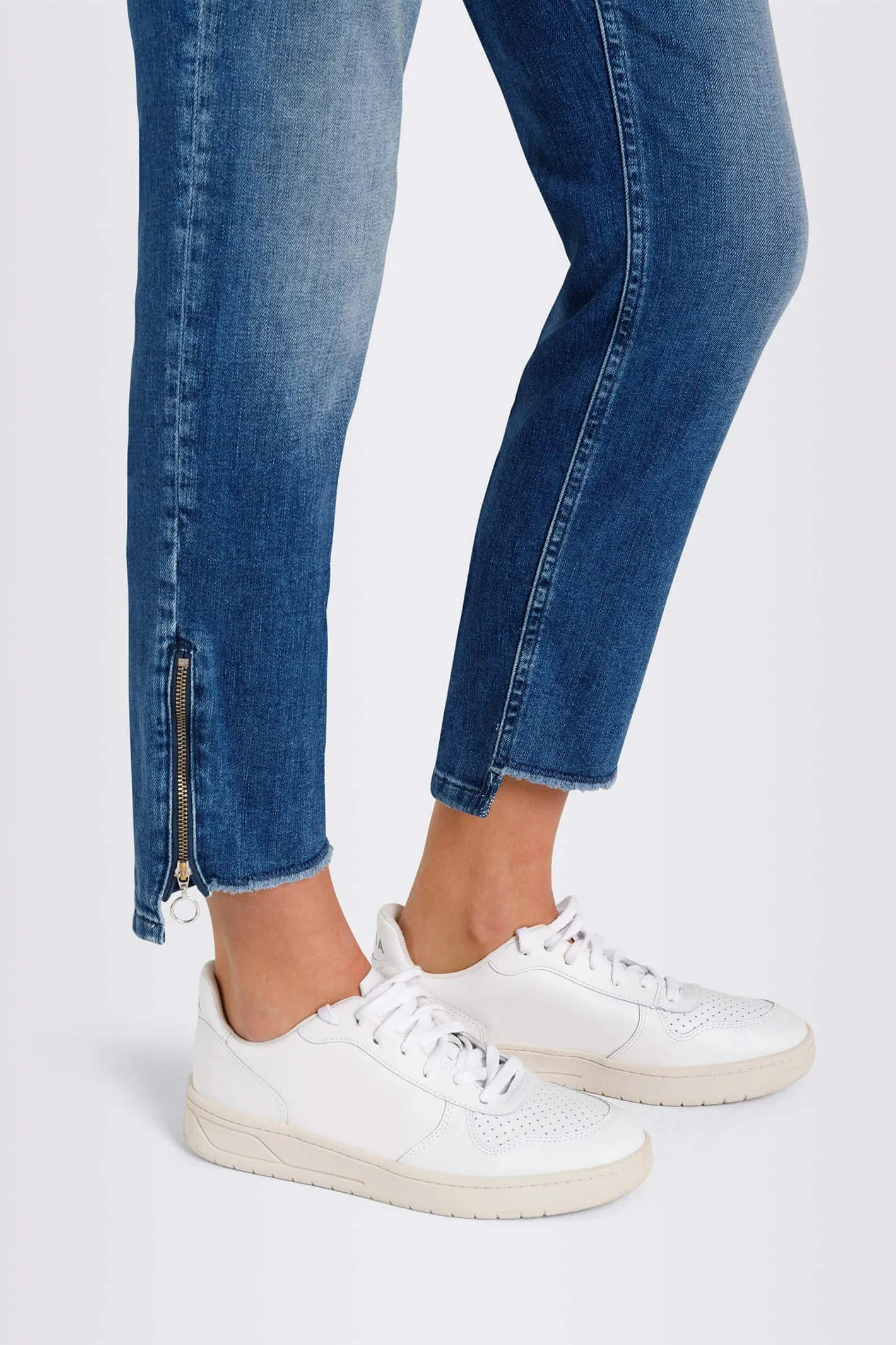 Mac 5755-90-D604 Rich Slim Chic Denim Raw Edge Jeans