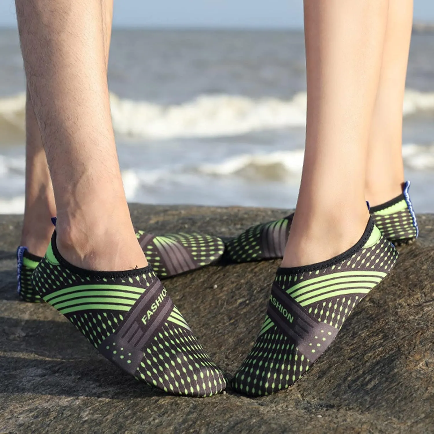 Mens Womens Water Shoes Barefoot Quick Dry Aqua Socks for Beach Swimming Surf Yoga Camping Boating River Pool Non Slip Sport Shoes Spring Shoe for Women 2025