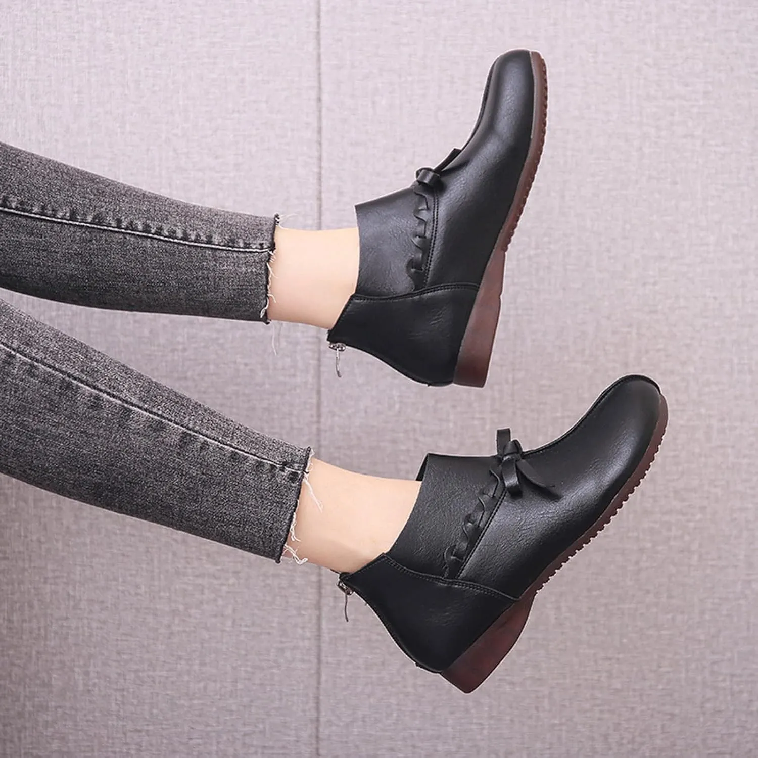 oiangi Leather Boots for Women Low Heel Vintage Round Toe Bow Back Zipper Plus Velvet Ankle Booties Solid Lightweight Soft Sole Non-slip Ladies Shoes