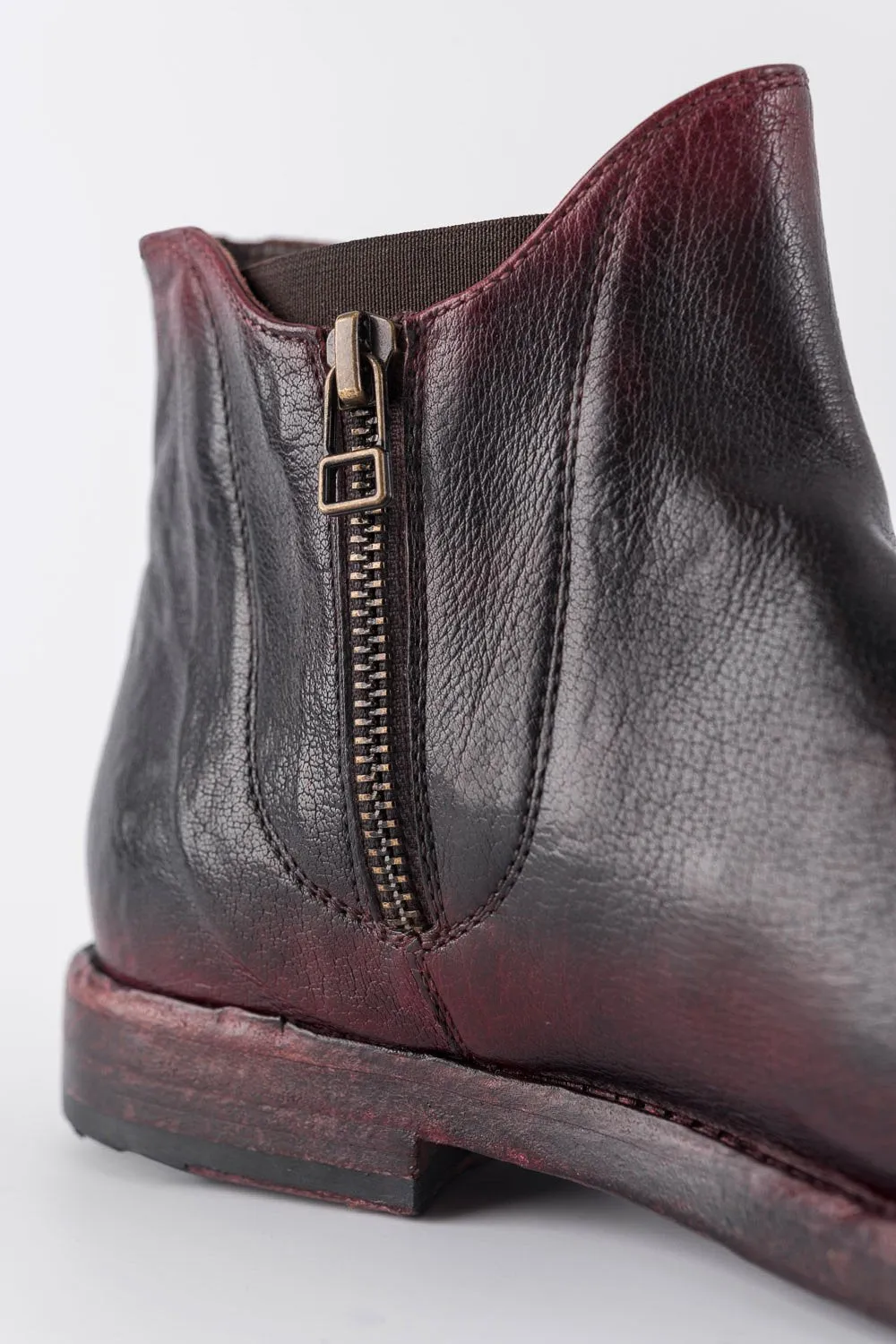 SLOANE burgundy-rich chelsea boots.