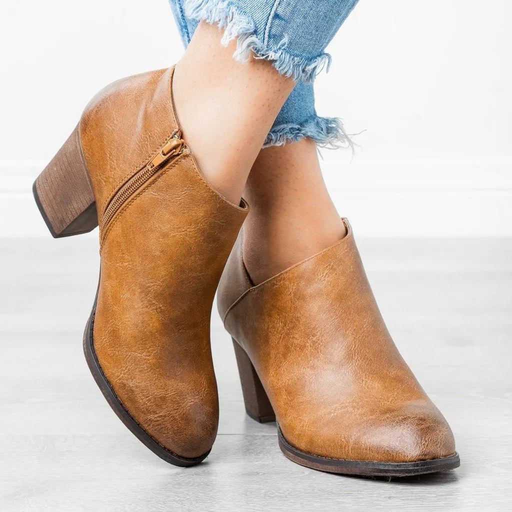 Women’s Pointed Toe Short Heel Ankle Boots