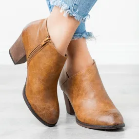 Women’s Pointed Toe Short Heel Ankle Boots